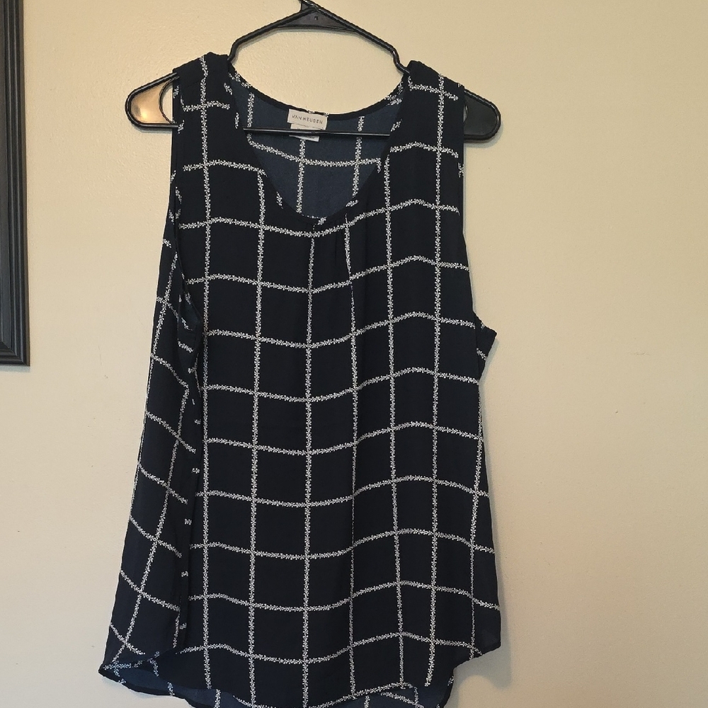 Van Heusen Black and White Boxy Sleeveless Tank Top